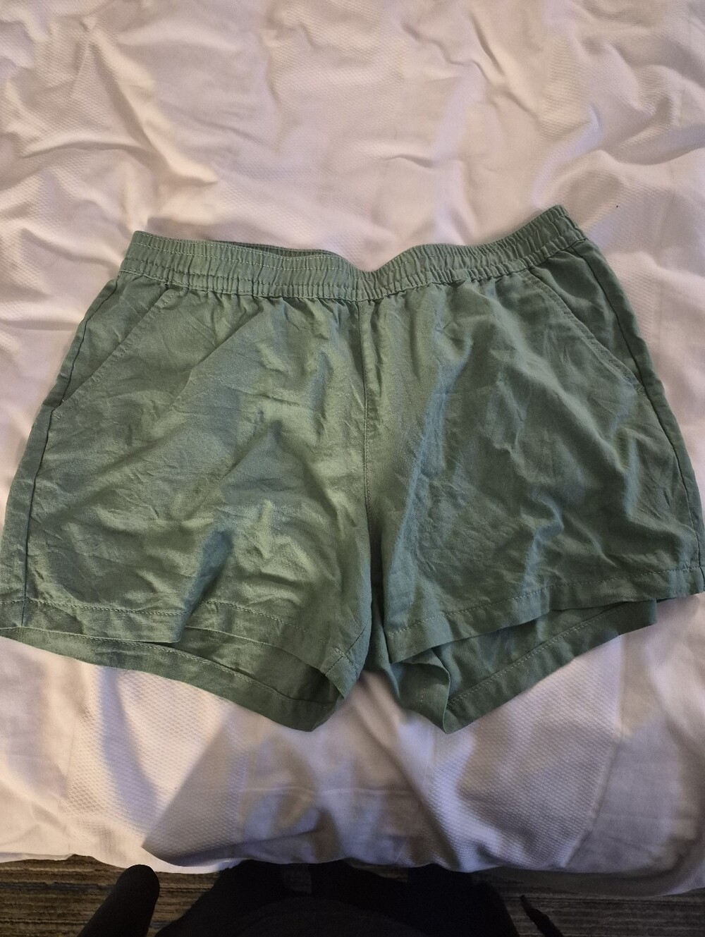 Serra Sage Green Athletic Linen-Blend Shorts - Picture 2 of 7